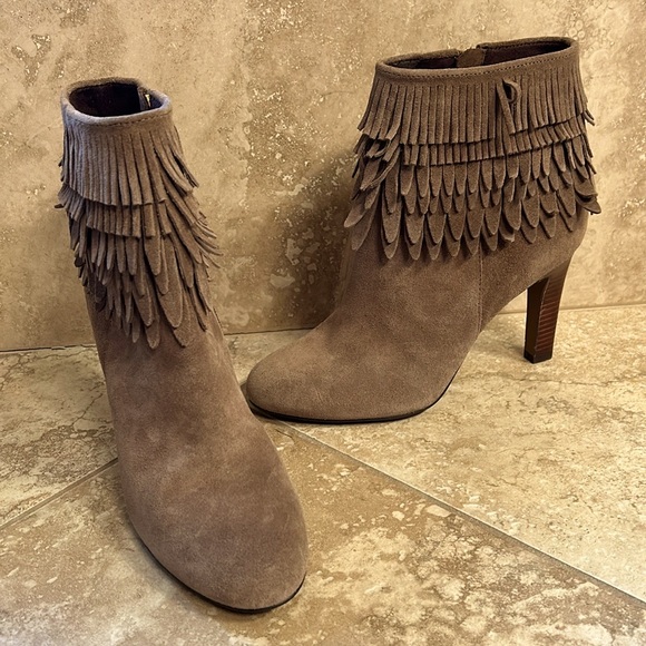 Isola Layton brown suede layered fringe boot- EUC Sz 10 - Picture 7 of 7
